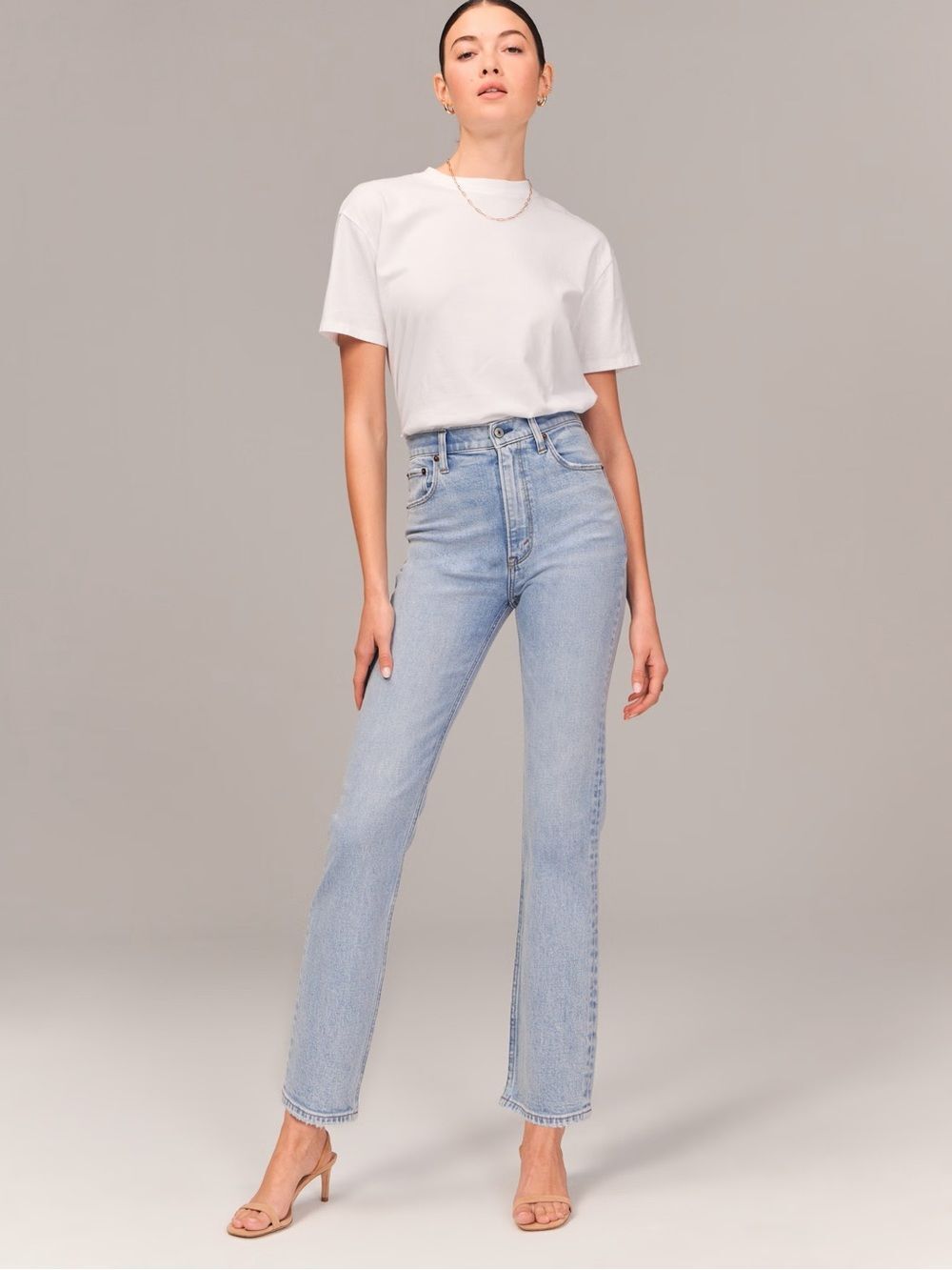 Abercrombie & Fitch Ultra High Rise Ankle Straight Light Wash Jean Sz 6S 28